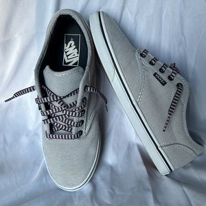 Vans Women’s Striped Low Top Sneakers Size 7 Navy/White - EUC!